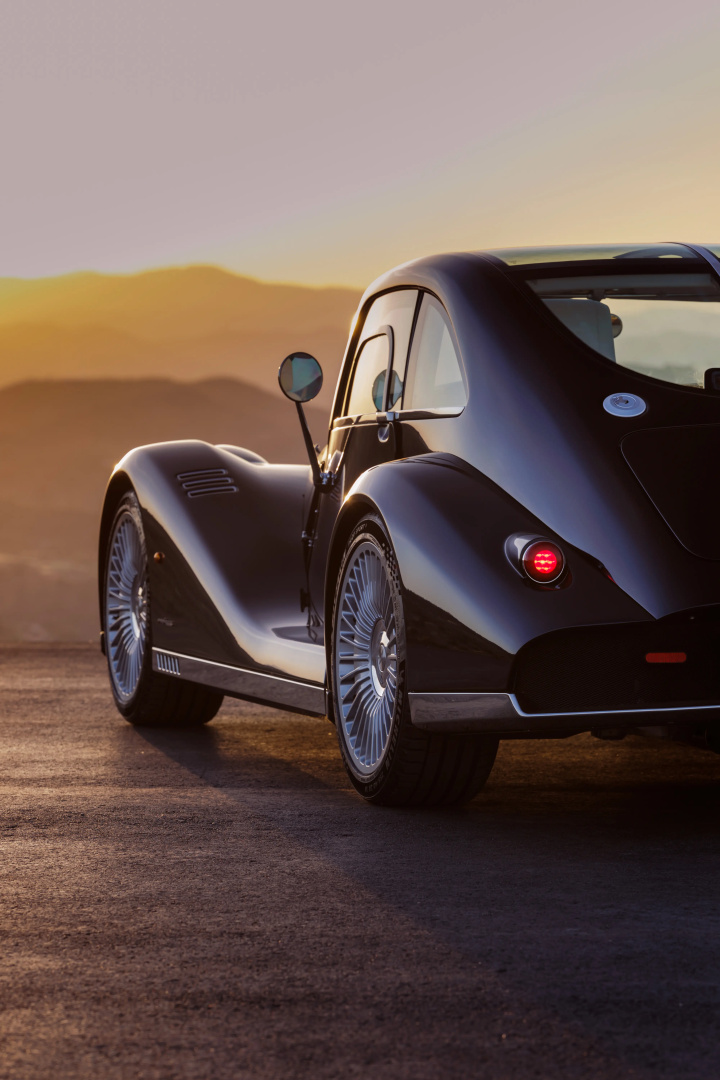 SMALL_Morgan_Midsummer_Coupe_HERO_005